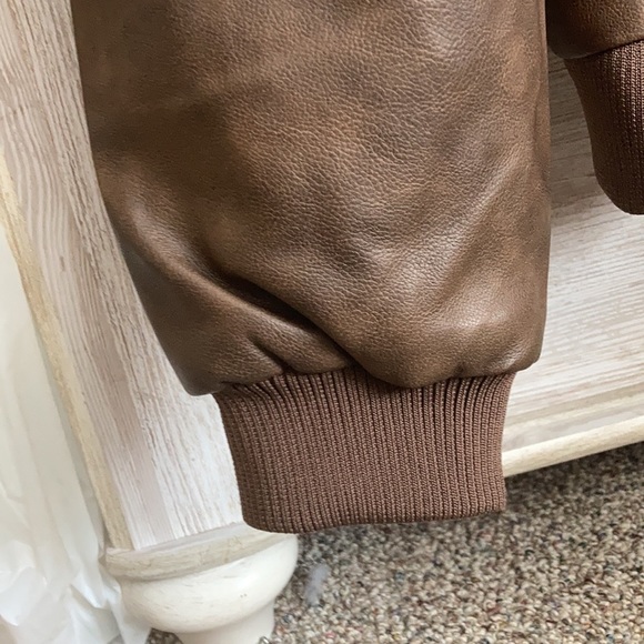 New brown leather jacket with FORD decals - Picture 5 of 16